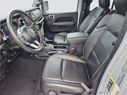 Used 2023 Jeep Wrangler Unlimited Sahara w/ Cold Weather Group image 32