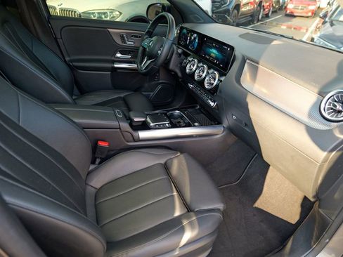 Used 2021 Mercedes-Benz GLA 250 4MATIC image 35