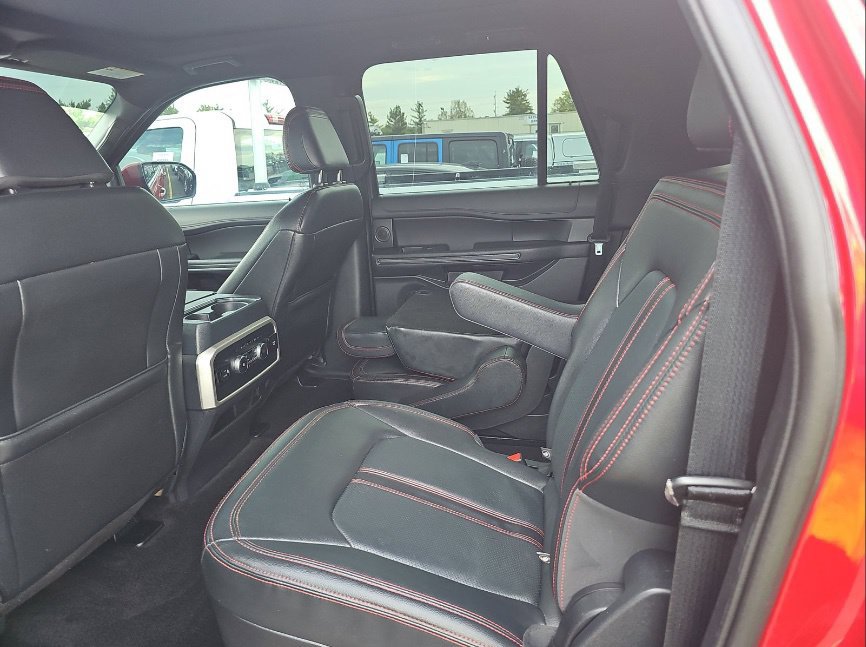 Used 2022 Ford Expedition Max Limited AWD/4WD image 6