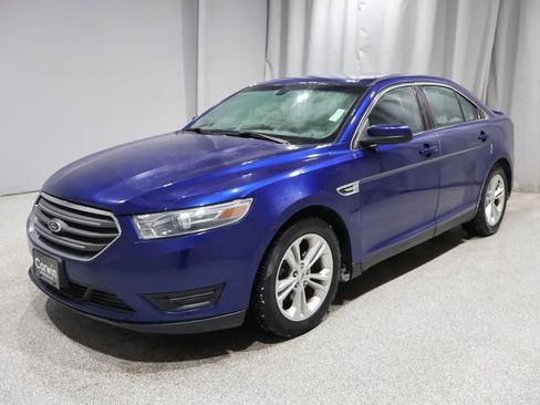 Used 2013 Ford Taurus SEL image 6