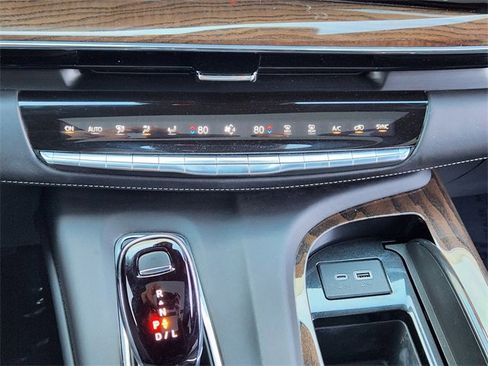 Used 2023 Cadillac Escalade Sport Platinum w/ LPO, ONYX Package image 15