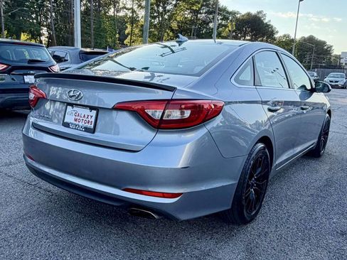 Used 2017 Hyundai Sonata SE FWD image 4