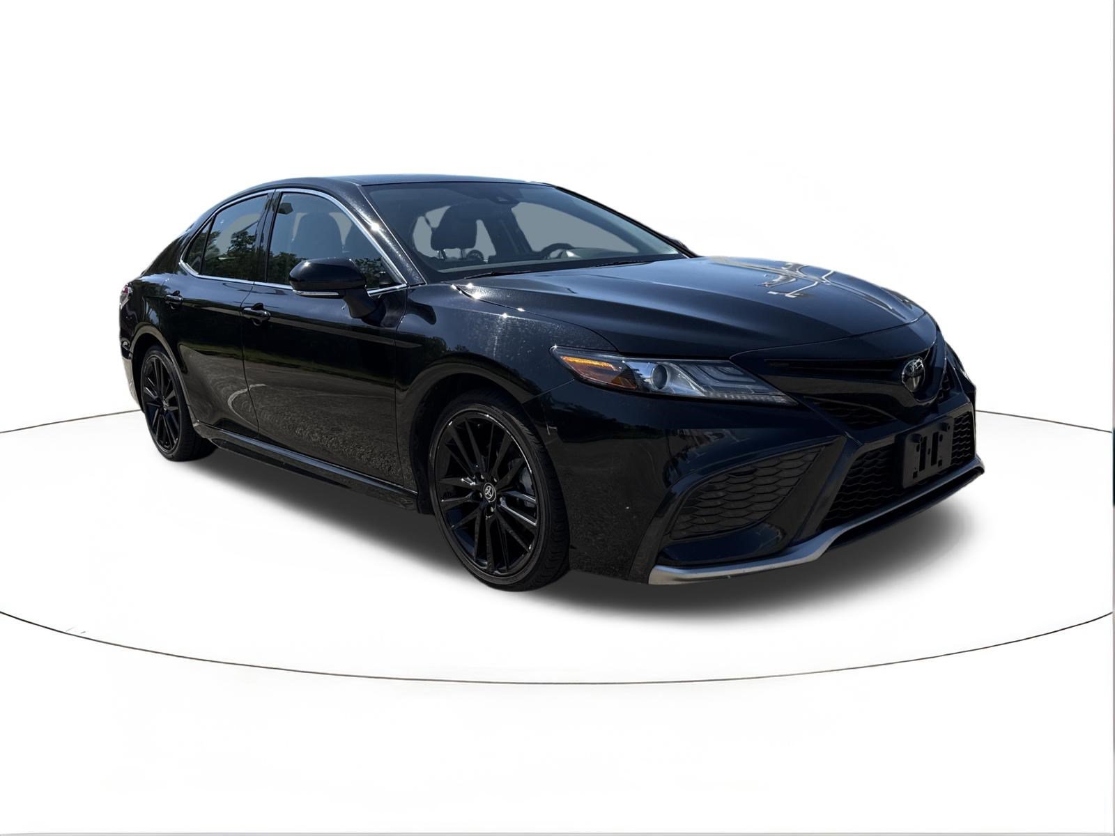 Used 2024 Toyota Camry XSE FWD image 1