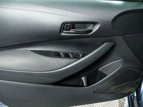Used 2023 Toyota Corolla LE FWD image 6