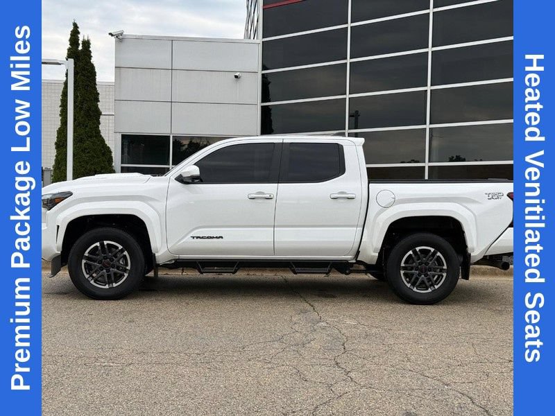 Used 2024 Toyota Tacoma TRD Sport w/ TRD Sport Premium Package AWD/4WD image 6
