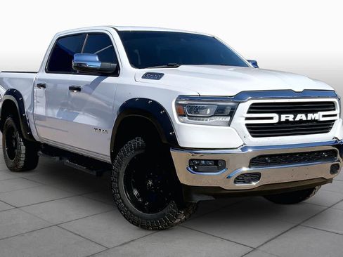 Used 2023 RAM 1500 Laramie AWD/4WD image 3
