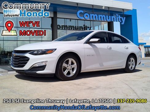 Used 2020 Chevrolet Malibu LS w/ Driver Confidence Package II image 1