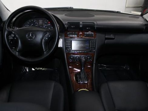 Used 2007 Mercedes-Benz C 280 4MATIC Sedan image 2