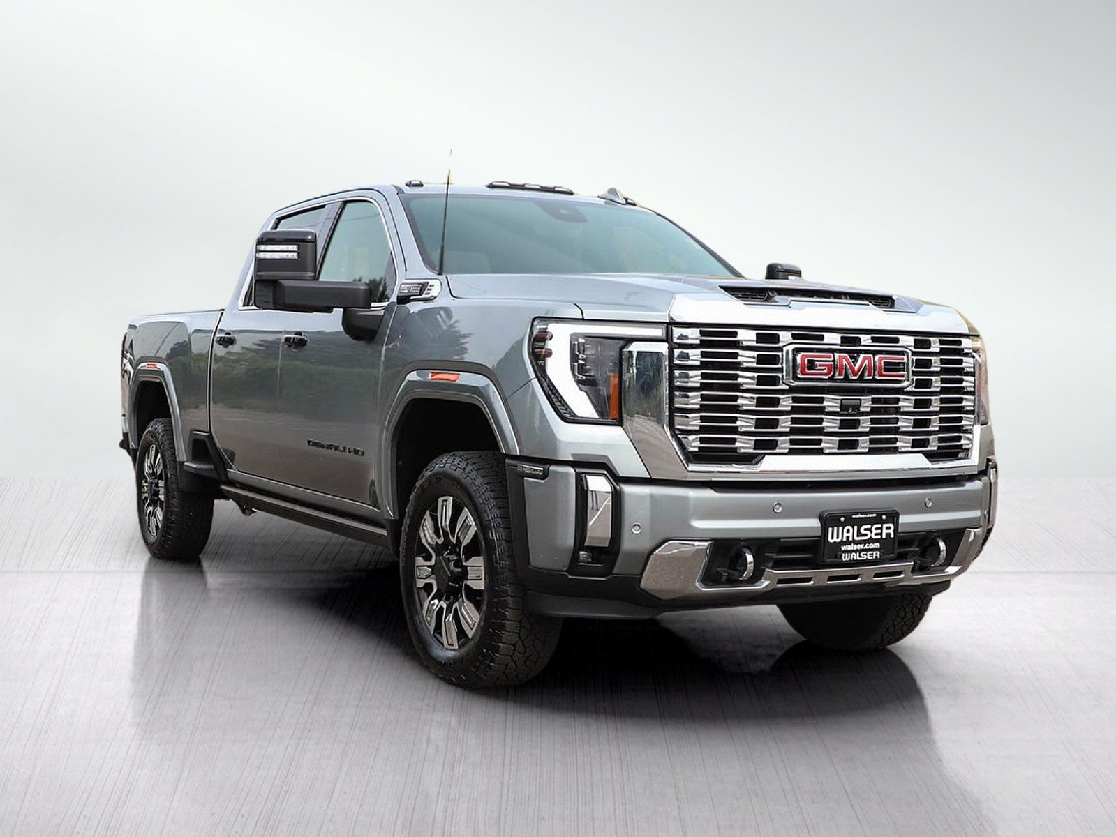 Used 2024 GMC Sierra 2500 Denali w/ Denali Reserve Package AWD/4WD image 7