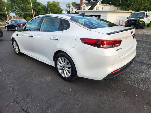 Used 2018 Kia Optima S w/ Panoramic Sunroof Package FWD image 8