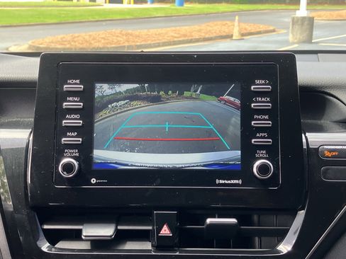 Used 2022 Toyota Camry SE w/ Carpet Mat Package (TMS) FWD image 26