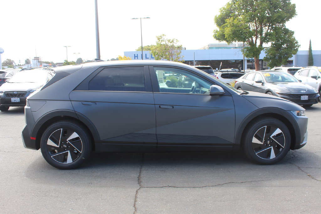 New 2026 Hyundai Ioniq 5 SEL RWD image 6