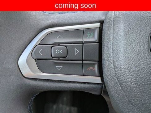 Certified 2022 Jeep Compass Latitude w/ Sun and Sound Group FWD image 17
