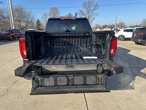 Used 2025 GMC Sierra 1500 SLT AWD/4WD image 22