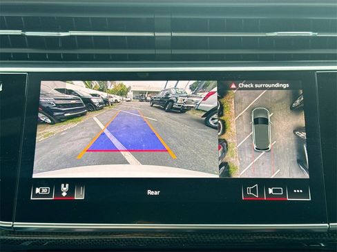 Used 2021 Audi SQ7 Premium Plus w/ Driver Assistance Package image 15