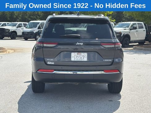 Used 2025 Jeep Grand Cherokee Laredo w/ Trailer Tow Package AWD/4WD image 6