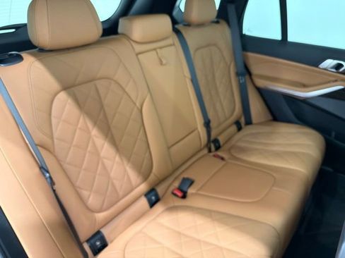 Certified 2023 BMW X5 xDrive40i w/ Premium Package AWD/4WD image 19
