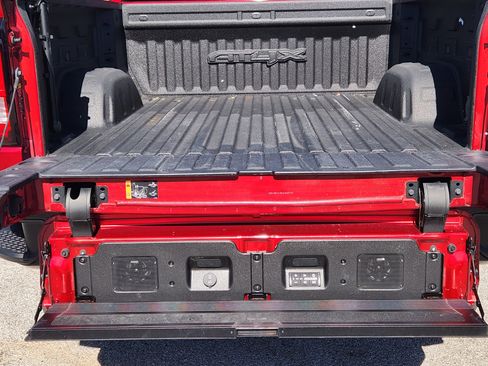 Certified 2024 GMC Sierra 1500 AT4X image 34