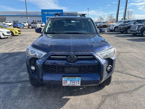 Used 2022 Toyota 4Runner SR5 Premium image 5