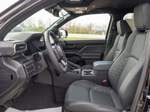 New 2026 Toyota 4Runner TRD Off-Road Premium image 7