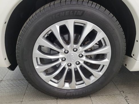 Used 2015 INFINITI QX80 2WD w/ Deluxe Technology Package image 31
