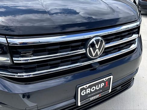 Used 2023 Volkswagen Atlas Cross Sport SEL Premium R-Line AWD/4WD image 46