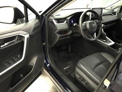Certified 2022 Toyota RAV4 Limited image 9