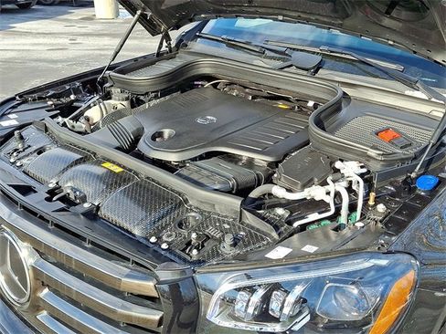 Certified 2025 Mercedes-Benz GLS 450 4MATIC image 30