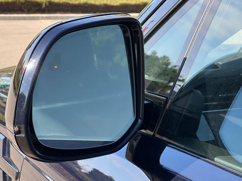 Used 2023 Land Rover Range Rover Sport SE Dynamic image 57