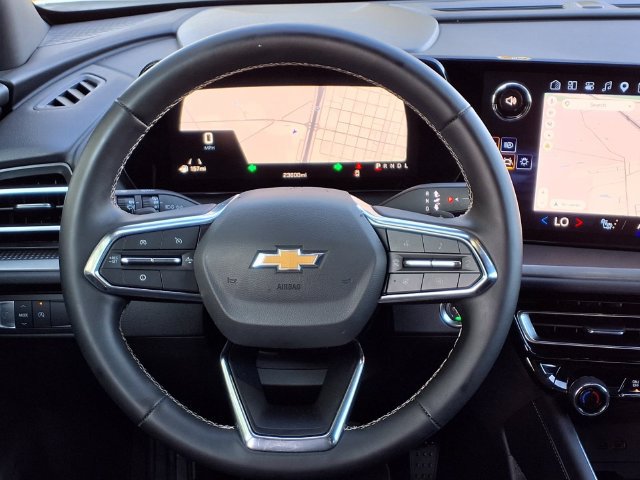 Used 2026 Chevrolet Traverse LT FWD image 19
