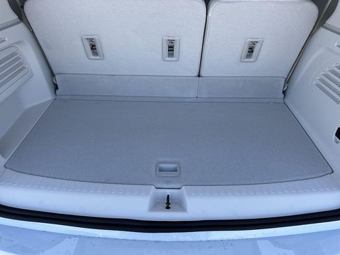 New 2026 Buick Enclave Avenir w/ Super Cruise Package AWD/4WD image 28