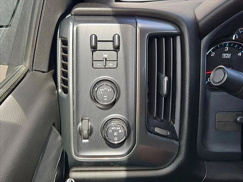 Certified 2018 Chevrolet Silverado 1500 LT w/ All Star Edition AWD/4WD image 17