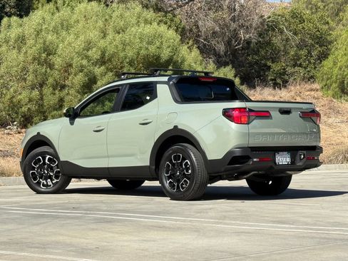 Used 2022 Hyundai Santa Cruz SEL Premium AWD/4WD image 2