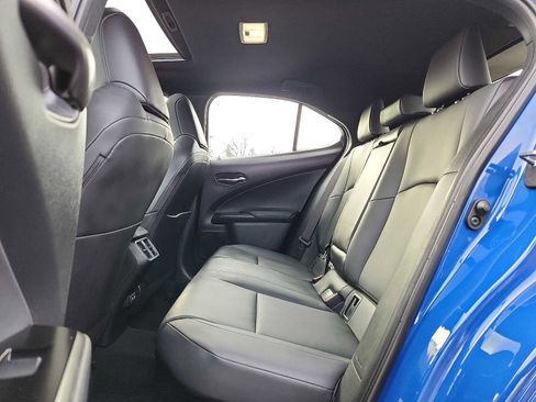 Used 2024 Lexus UX 250h Premium image 10