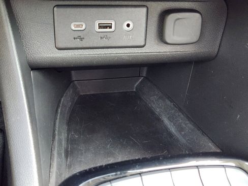 Used 2023 Buick Encore GX Select w/ Safety Package II AWD/4WD image 16