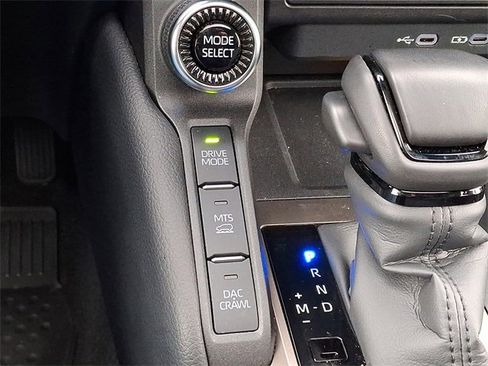 Used 2025 Toyota Land Cruiser image 26