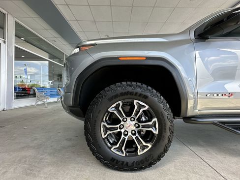 Used 2024 GMC Canyon AT4 w/ Technology Package AWD/4WD image 29