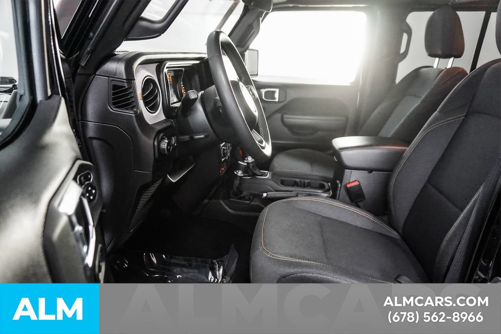 Used 2025 Jeep Wrangler Unlimited Sport AWD/4WD image 16