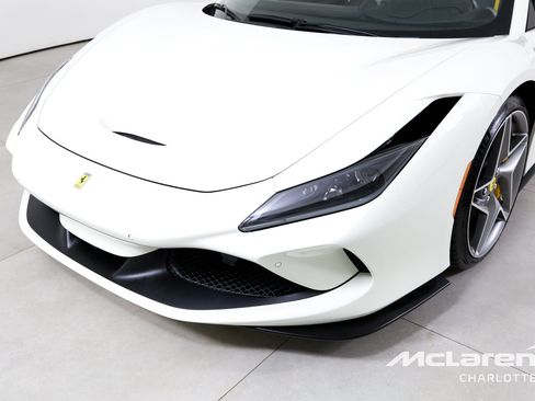 Used 2021 Ferrari F8 Tributo RWD image 33