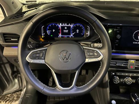 Used 2023 Volkswagen Taos SEL image 22