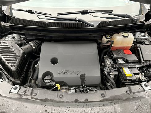 Used 2023 Chevrolet Traverse LS AWD/4WD image 28