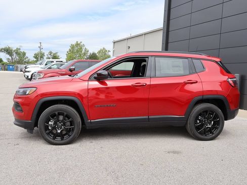 New 2026 Jeep Compass Latitude AWD/4WD image 2