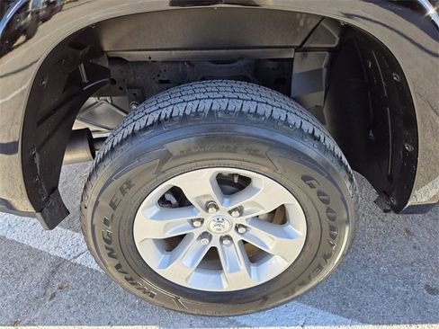 Certified 2022 RAM 1500 Laramie image 22
