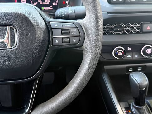 Used 2025 Honda Accord LX image 15