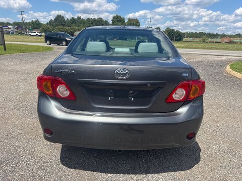 Used 2010 Toyota Corolla LE w/ All Weather Guard Pkg FWD image 9