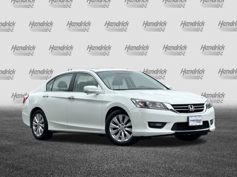 Used 2015 Honda Accord EX image 2