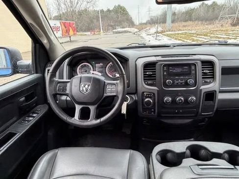 Used 2019 RAM 1500 Express image 21