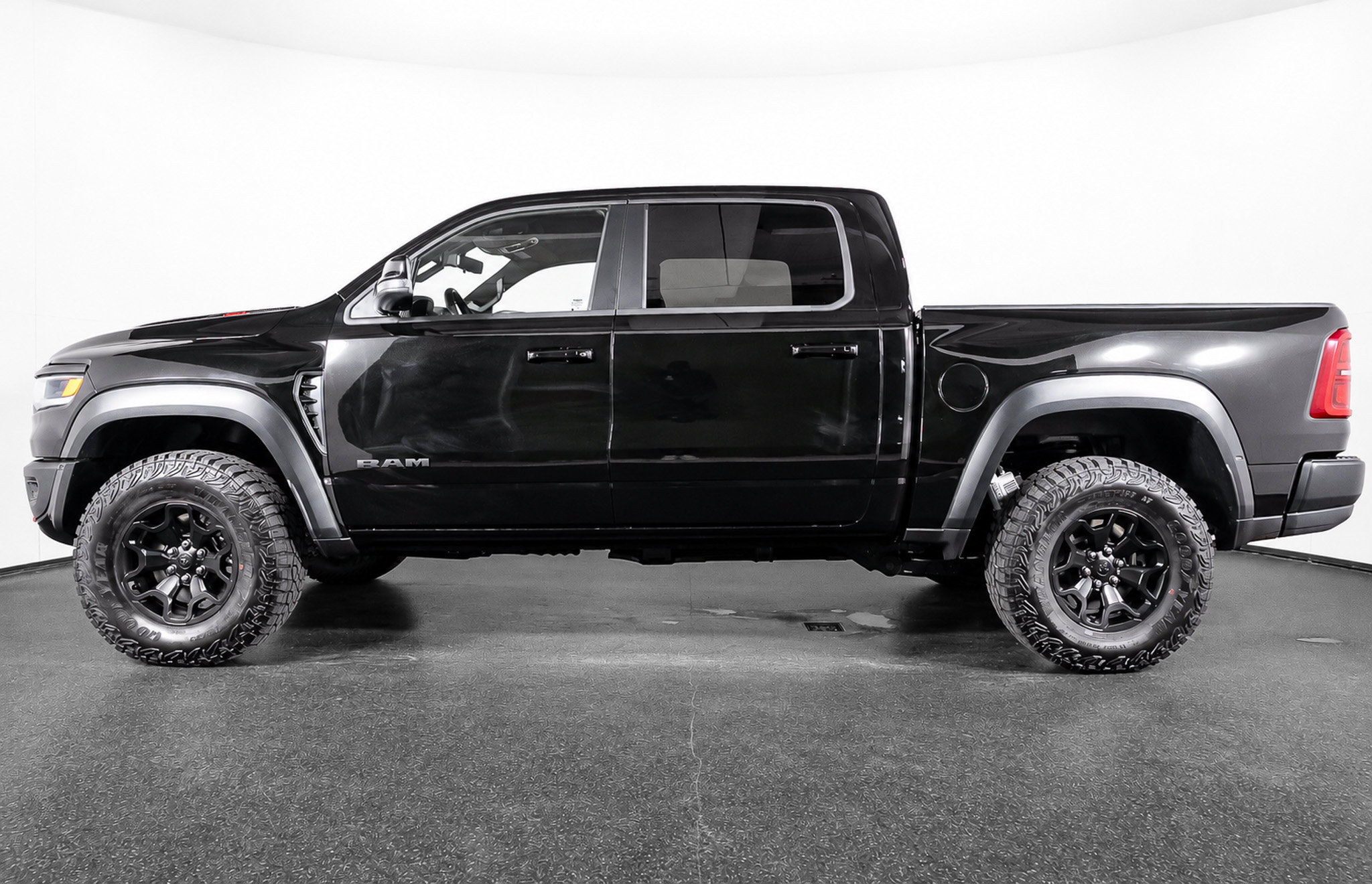 Used 2027 RAM 1500 TRX SRT AWD/4WD image 12