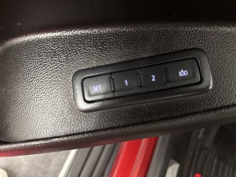 Used 2020 GMC Yukon XL SLT AWD/4WD image 19