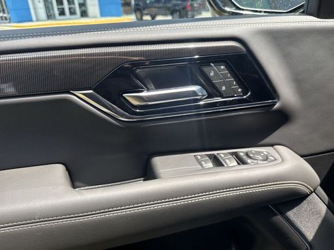 New 2026 GMC Yukon XL Elevation w/ Elevation Premium Package AWD/4WD image 13